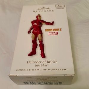 Hallmark Keepsake Iron Man 2 Marvel Defender of Justice figurine/ornament